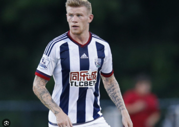 James McClean sắp rời Wrexham để gia nhập Derry City