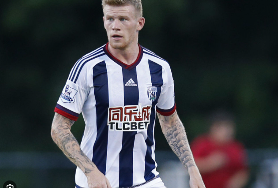 James McClean sắp rời Wrexham để gia nhập Derry City