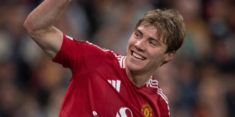 Napoli Tuyên Bố Chiêu Mộ Rasmus Hojlund